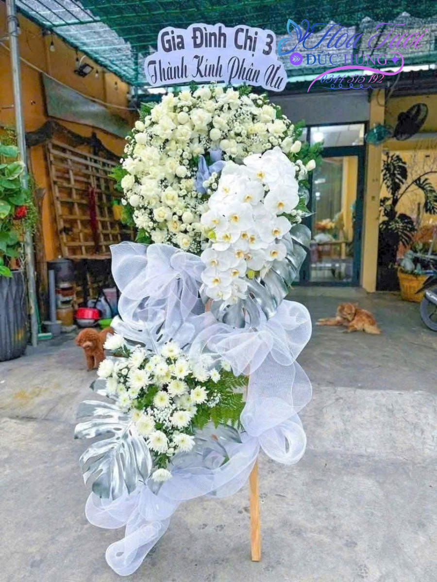 Kệ Hoa Phóng Điếu Màu Trắng
